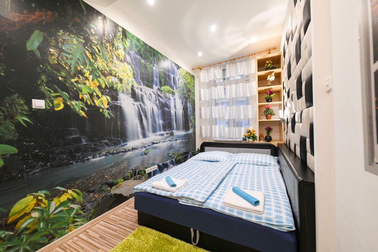 Fireworks Rakoczi - Free Parking - 3 Bedrooms - 2 Bathrooms بودابست المظهر الخارجي الصورة